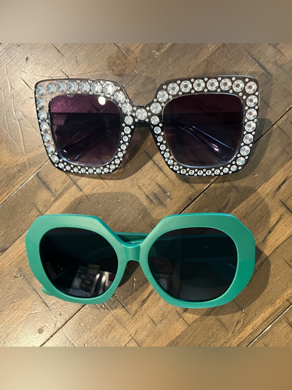 Fun Sunnies 😎 (Ladies)